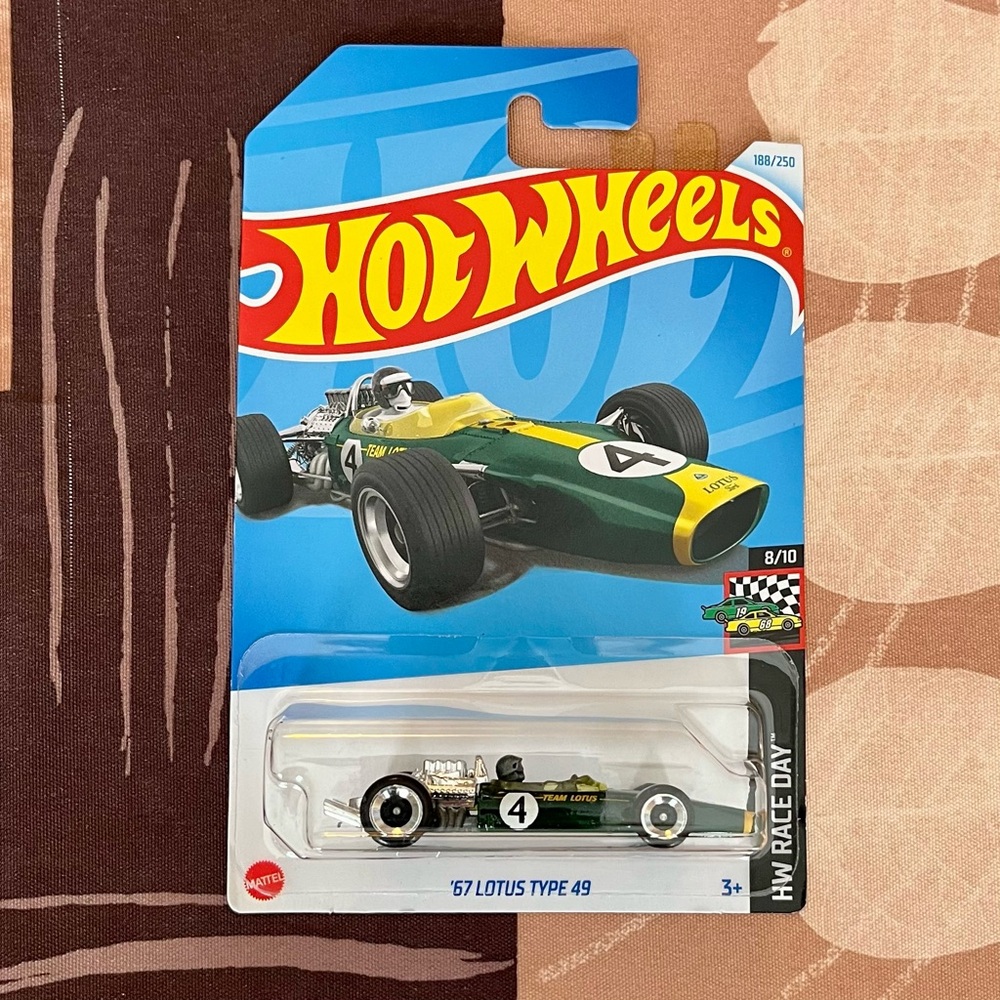 Mattel Hot Wheels ‘67 Lotus Type 49 Racing Car - Green